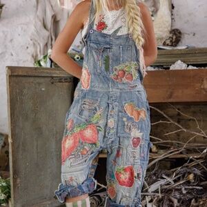 🍓MAGNOLIA PEARL FRAISE OVERALLS🍓